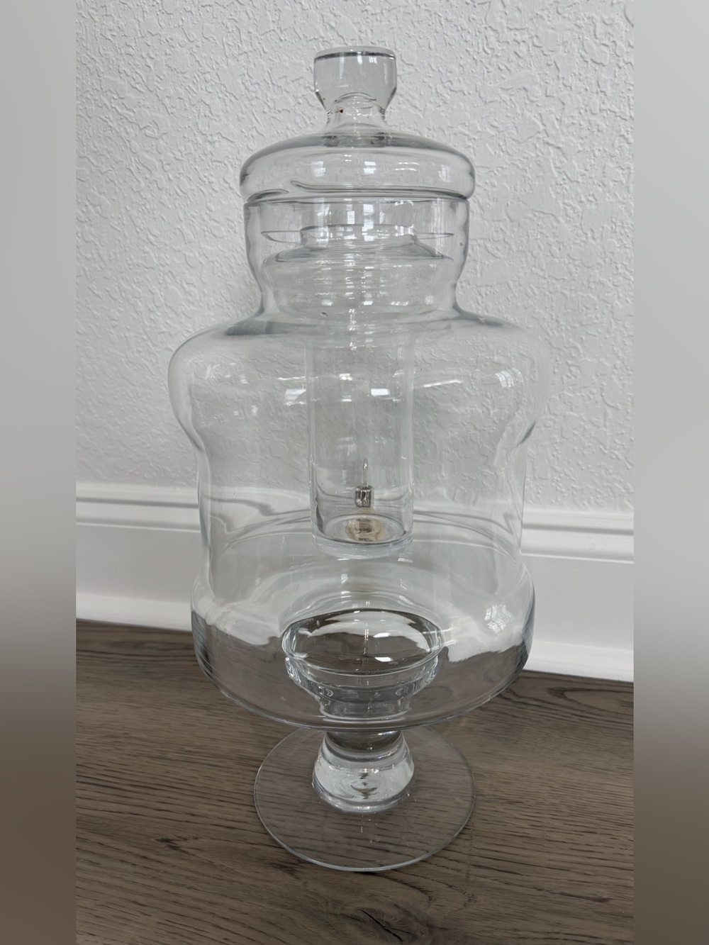 NEW VINTAGE PEDESTAL Glass Beverage Dispenser w/Spigot, Lid And Ice Core RARE - Picture 5 of 10